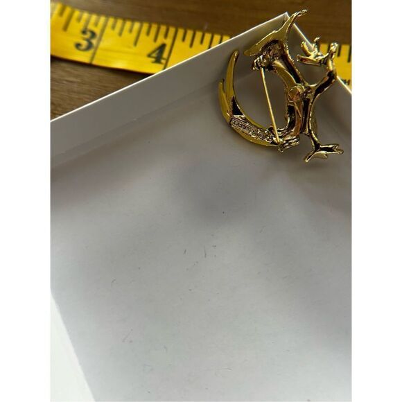 Gerry’s signed roadrunner brooch pin - Picture 9 of 9